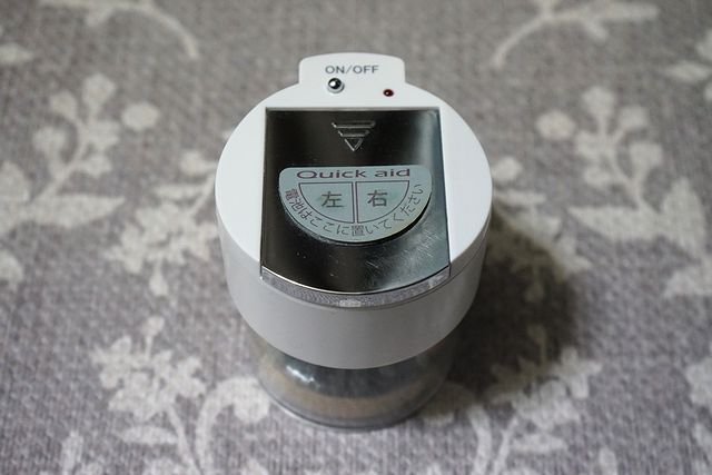 補聴器本体と空気電池の保管場所は分けるのが望ましい