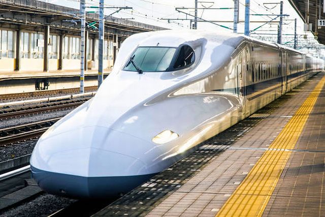 日本全国を時速200km以上の超高速で結ぶ新幹線にも障害者割引があるが適用される切符に注意点がある